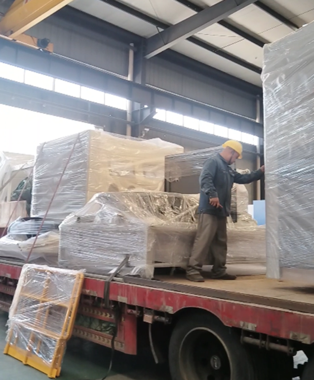 通辽喷砂机软管易破损?选择与保养技巧